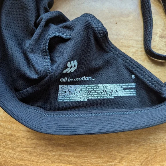All In Motion Fine Ribbed Black Sports Bra Size Small - Picture 3 of 4